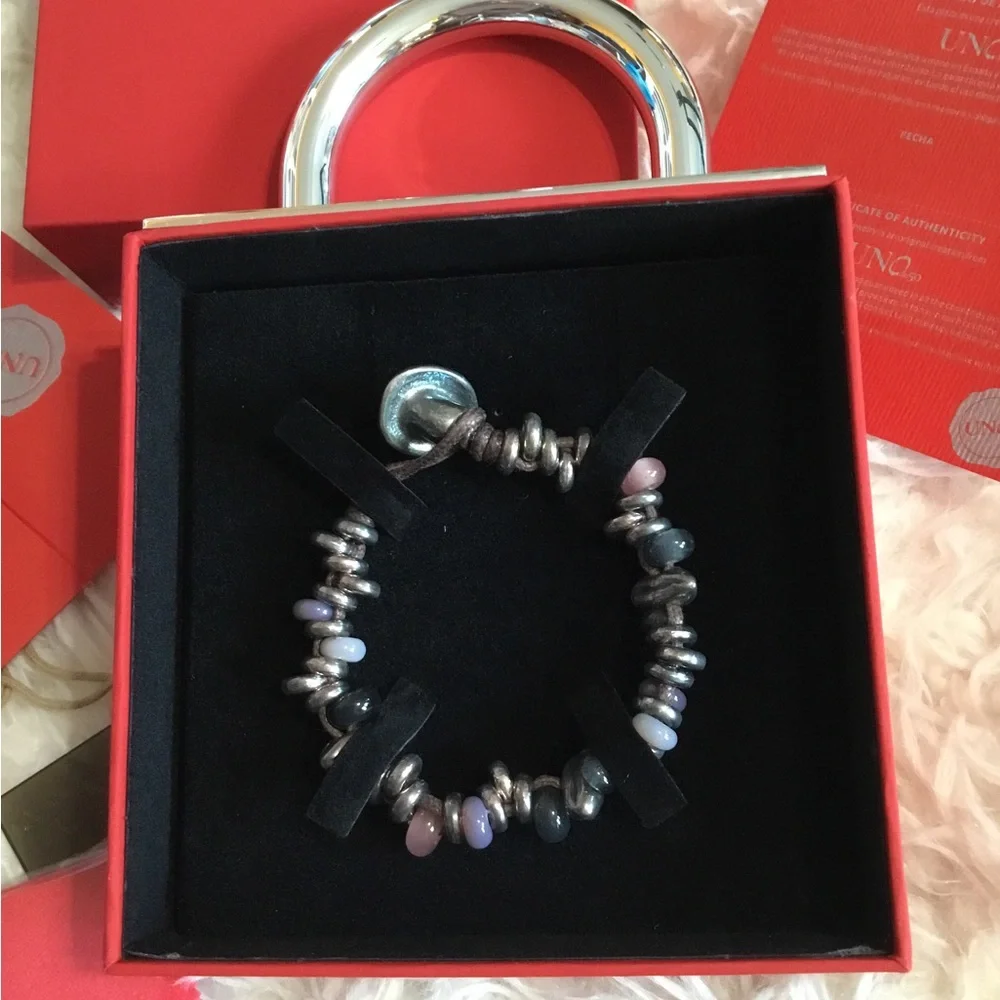 UNO de 50 Silver and Purple Beaded Vivencia Bracelet Full inclusion COA